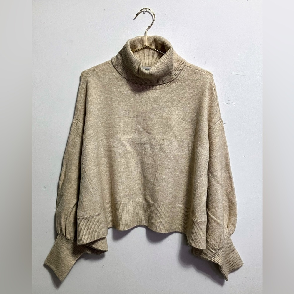 Women's Bubble-Sleeve Turtleneck Sweater